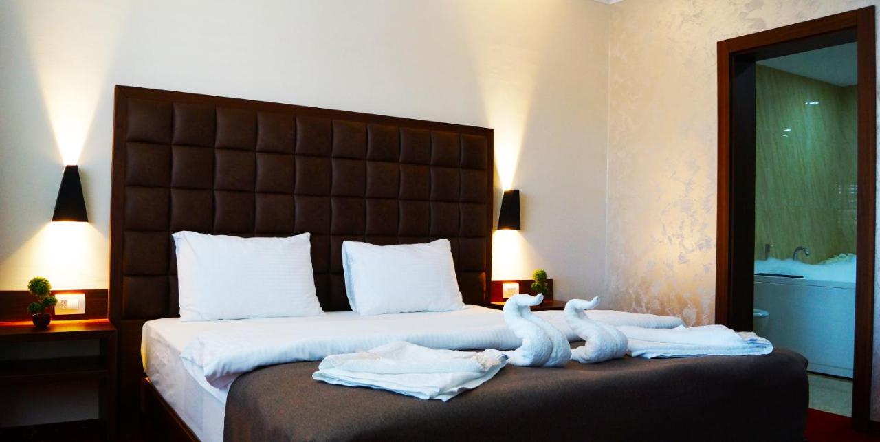City Hotel Prizren Exterior photo