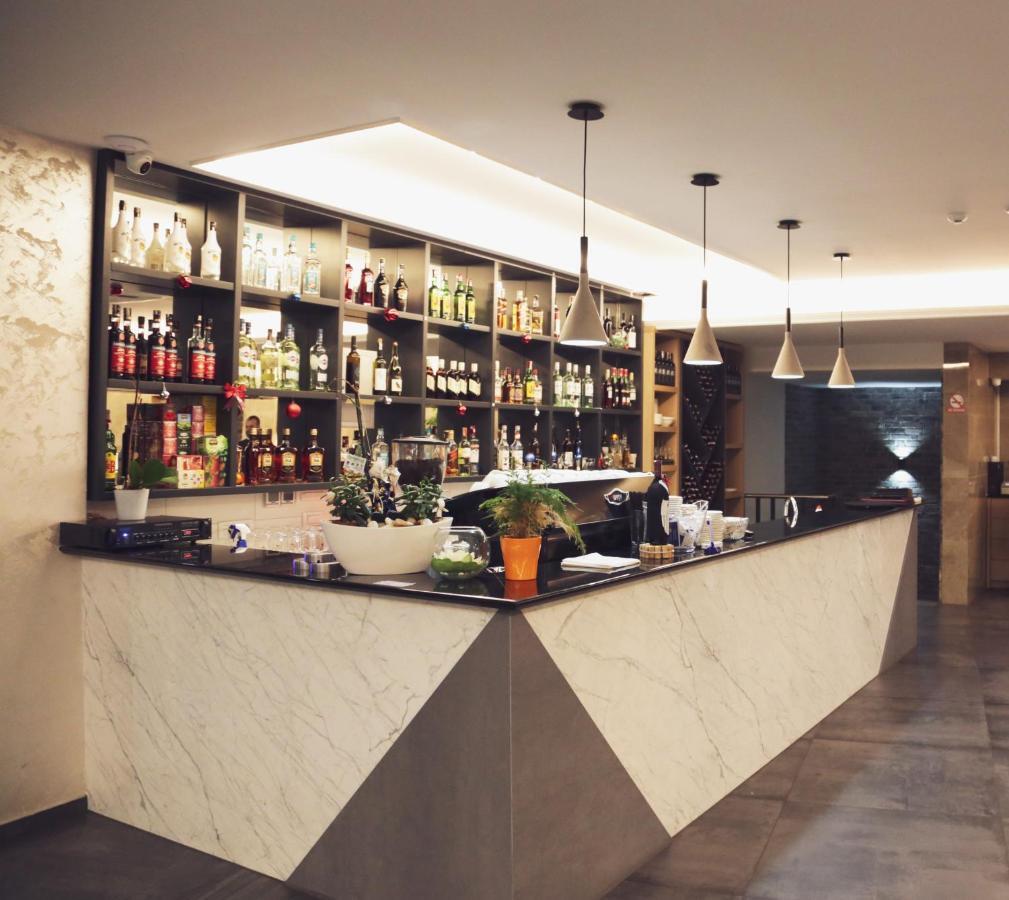 City Hotel Prizren Exterior photo