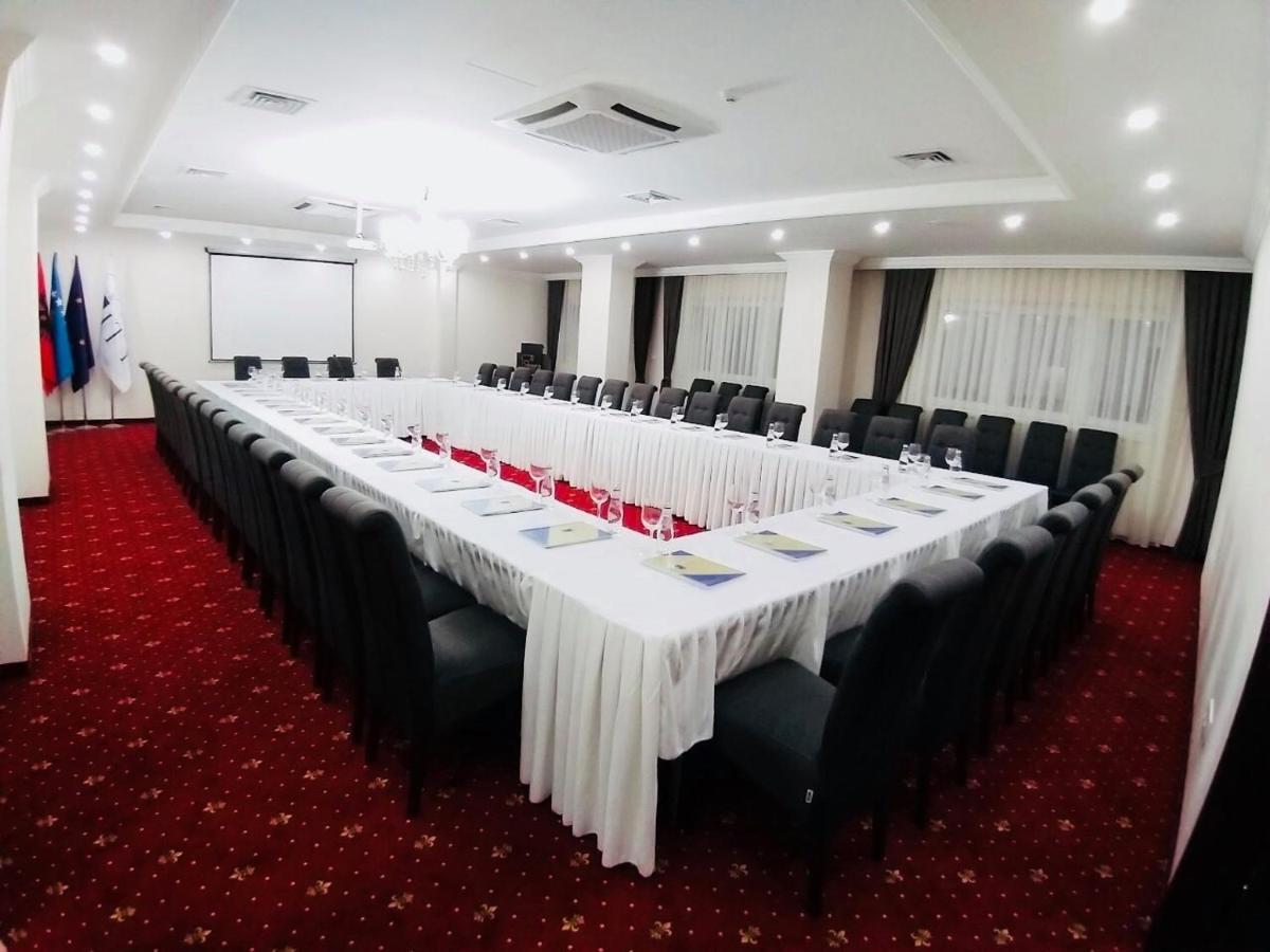 City Hotel Prizren Exterior photo