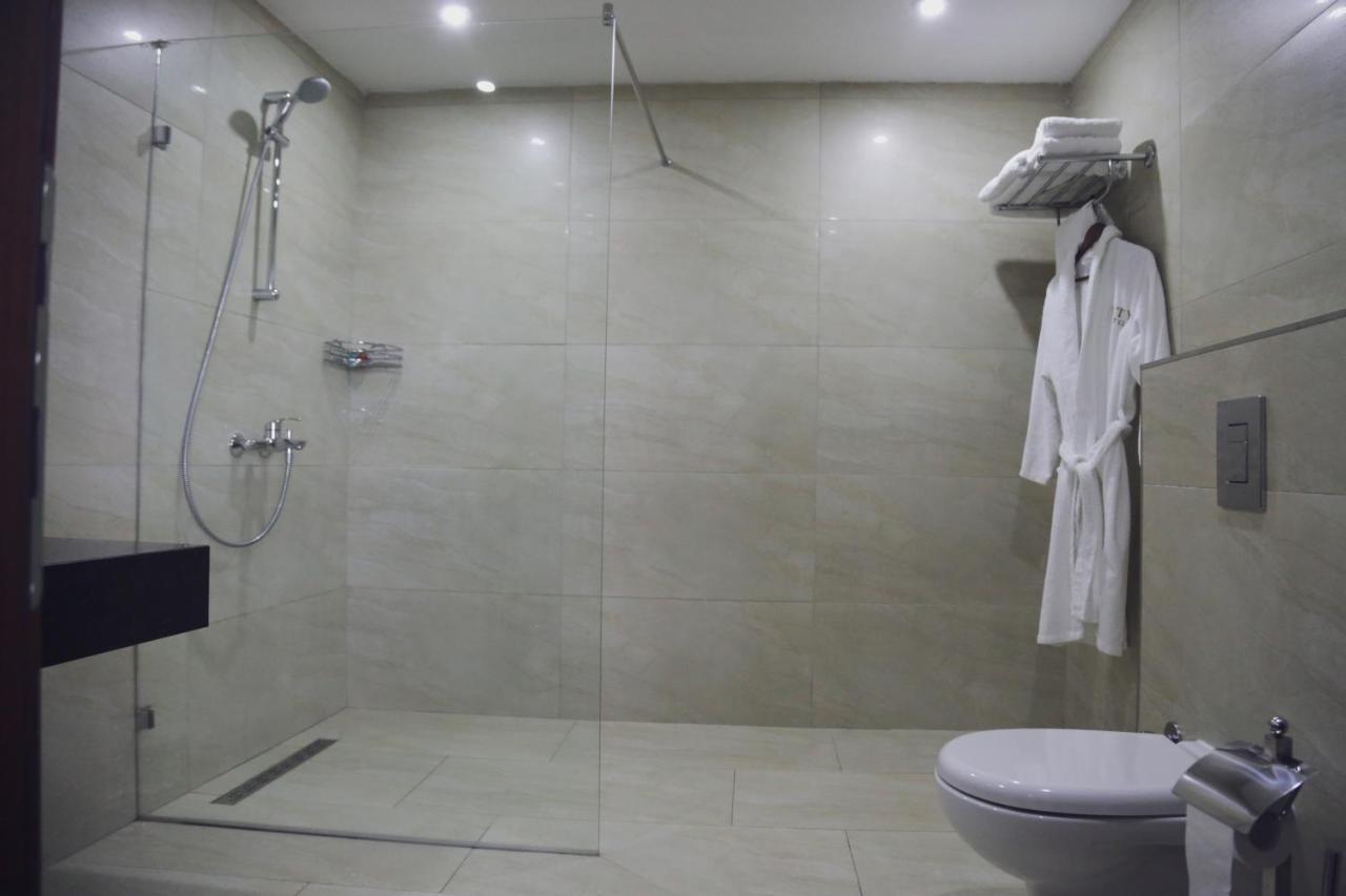 City Hotel Prizren Exterior photo